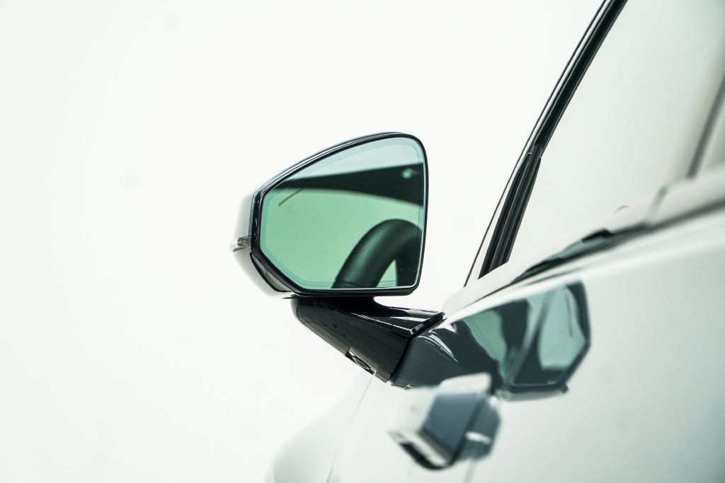 Polestar 2 photo 16