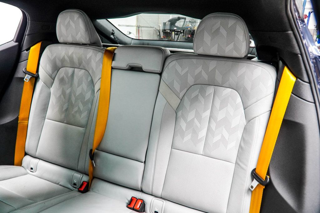 Polestar 2 photo 36