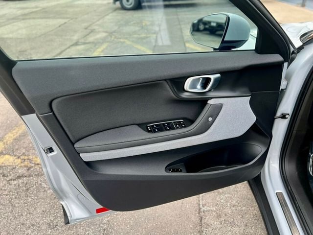 2023 Polestar 2 Long Range Dual Motor Plus - 23018594 - 10
