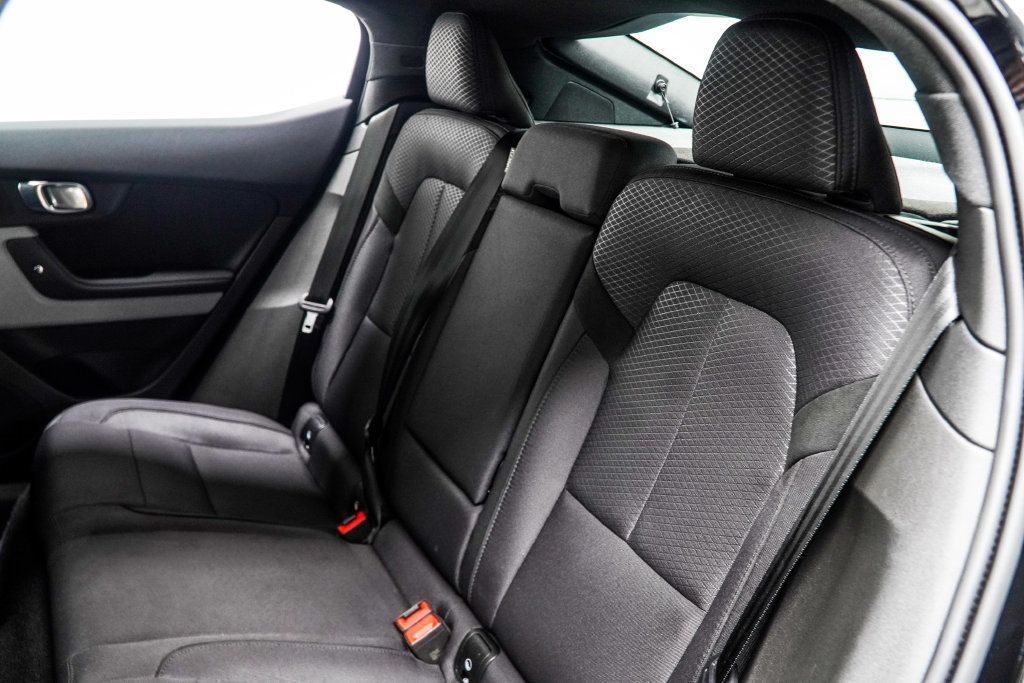 Polestar 2 photo 36