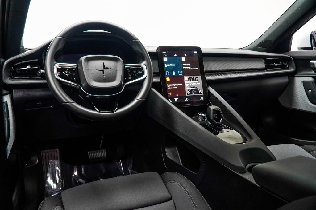 Polestar 2 photo 17