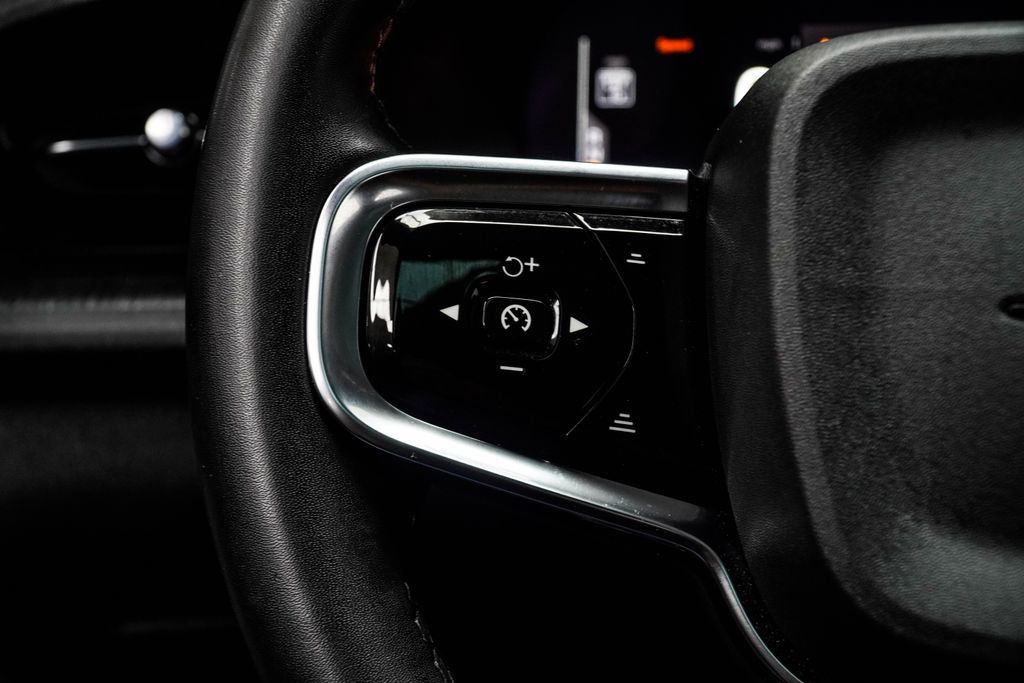 Polestar 2 photo 30