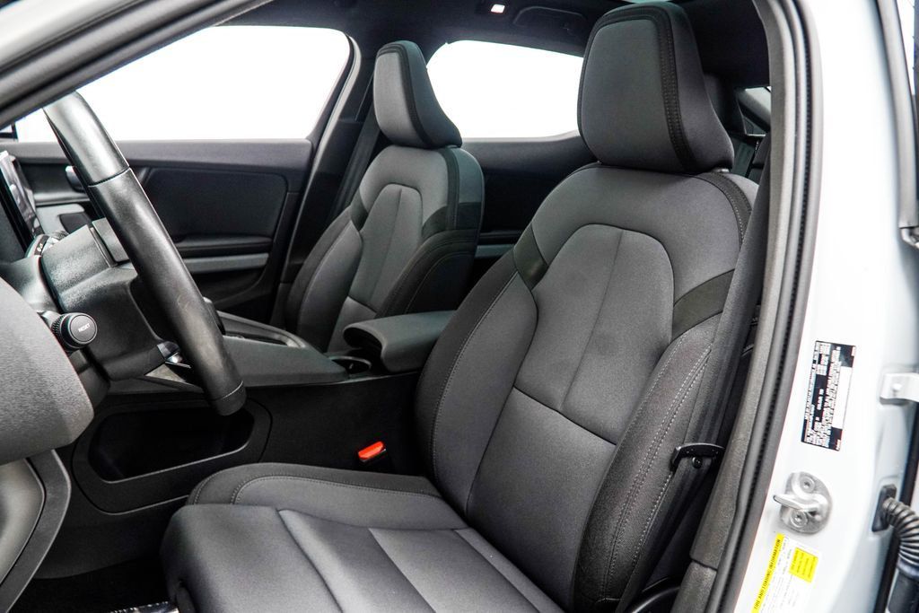 Polestar 2 photo 35