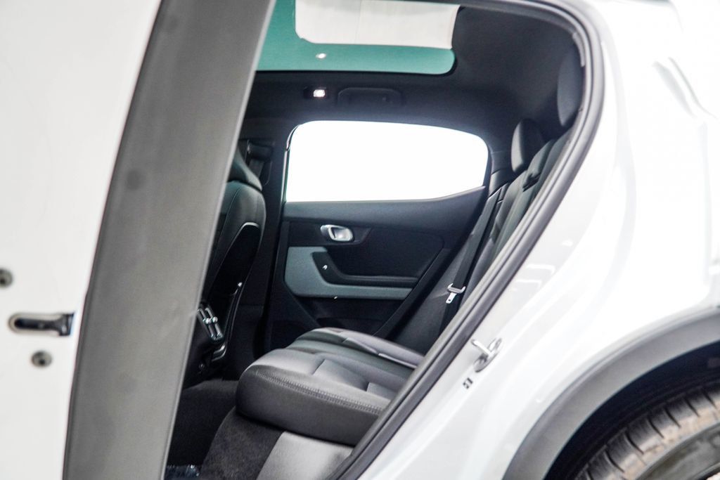 Polestar 2 photo 37