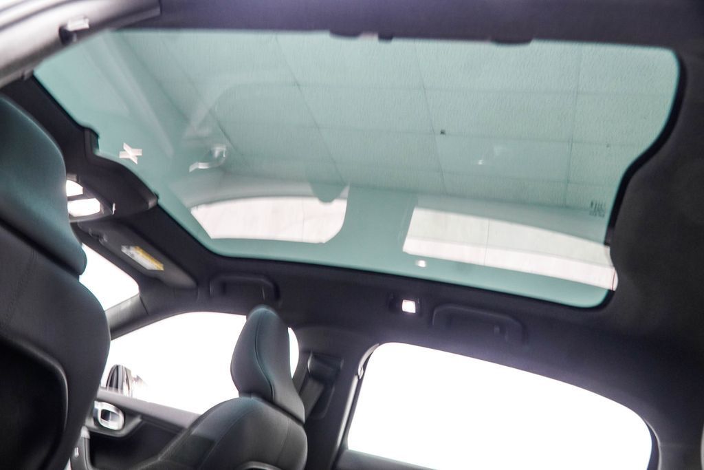 Polestar 2 photo 40