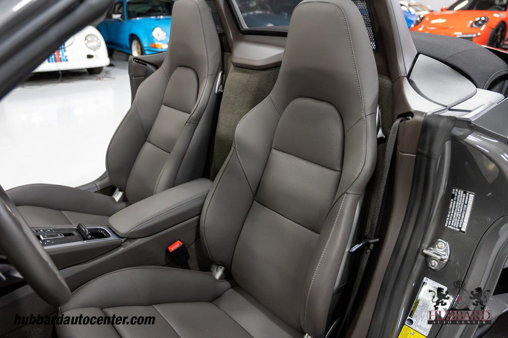 2023 Porsche 718 Boxster S Roadster - 23008371 - 18