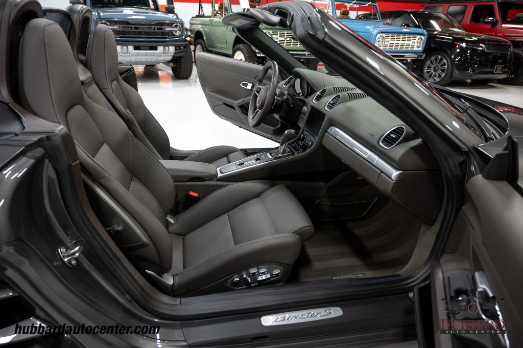 2023 Porsche 718 Boxster S Roadster - 23008371 - 24