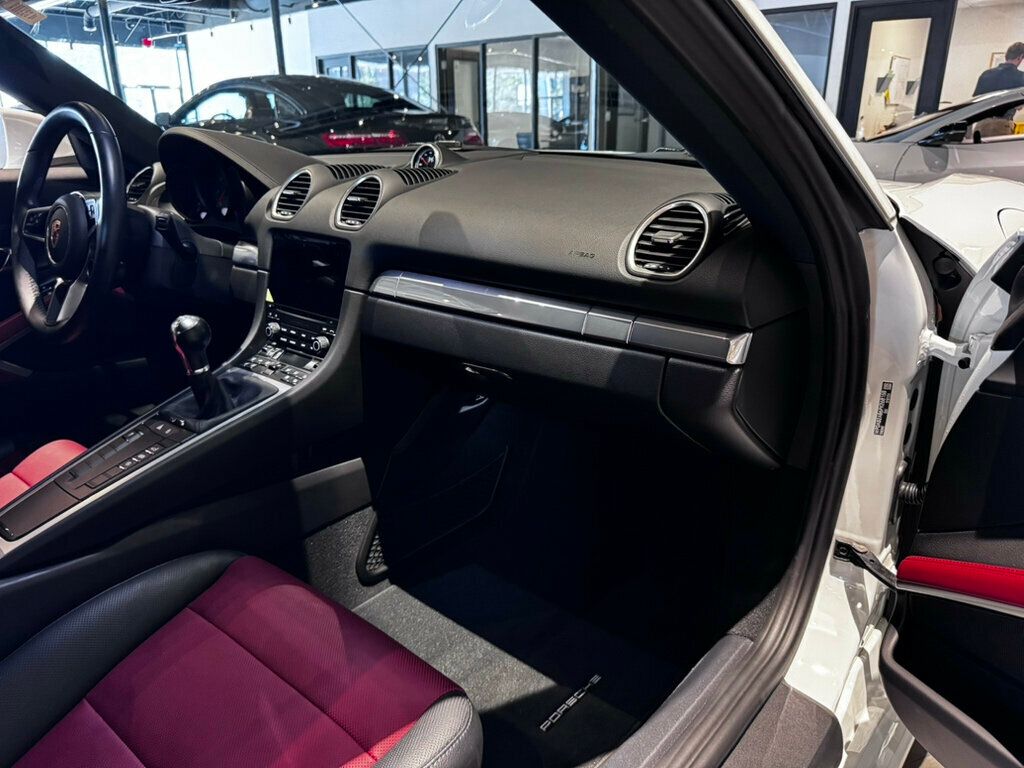2023 Porsche 718 Cayman S/6SpeedManual/PremiumPkg/SportChronoPkg/Htd&CldSeats/HomeLink - 23036903 - 19