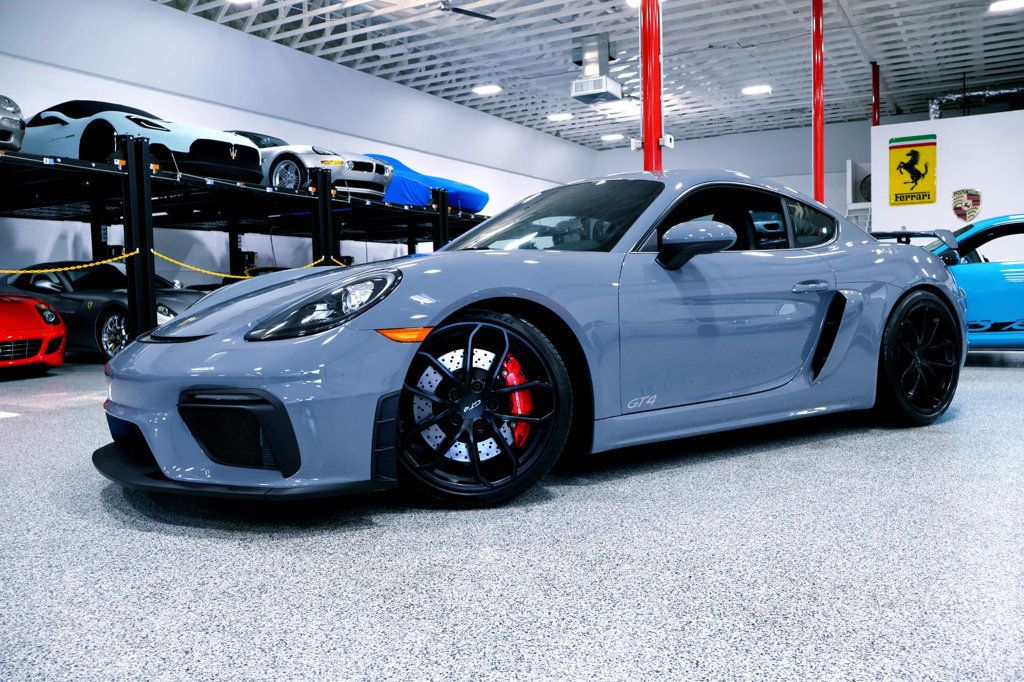 2023 Porsche Cayman GT4 photo 5