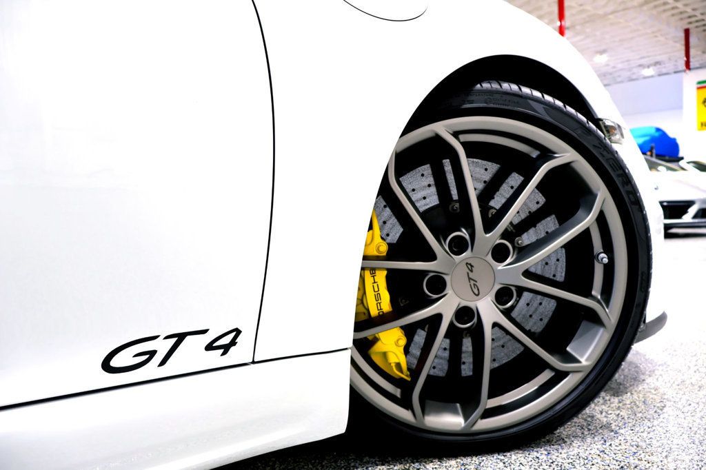 2023 Porsche 718 GT4 MANUAL CARRERA WHITE...4,855 Miles...Rare 6sp Manual  - 22961363 - 13