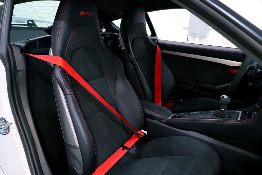 2023 Porsche 718 GT4 MANUAL CARRERA WHITE...4,855 Miles...Rare 6sp Manual  - 22961363 - 20