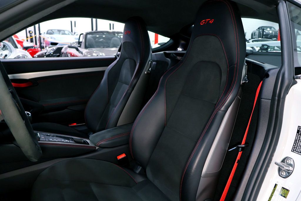2023 Porsche 718 GT4 MANUAL CARRERA WHITE...4,855 Miles...Rare 6sp Manual  - 22961363 - 24