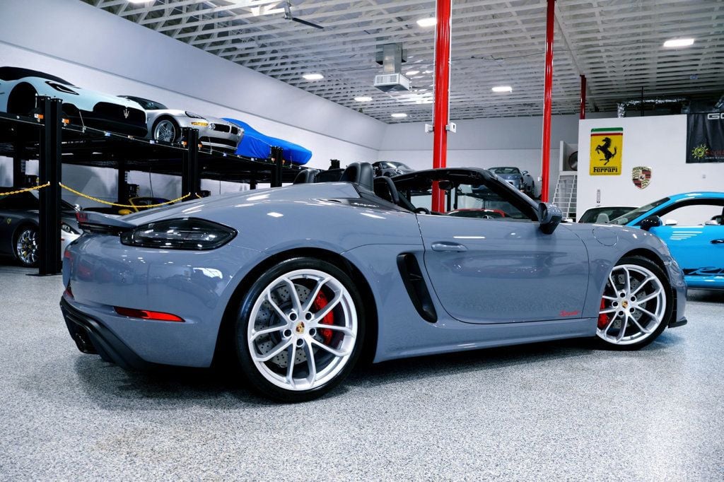 2023 Porsche Boxster Spyder photo 6