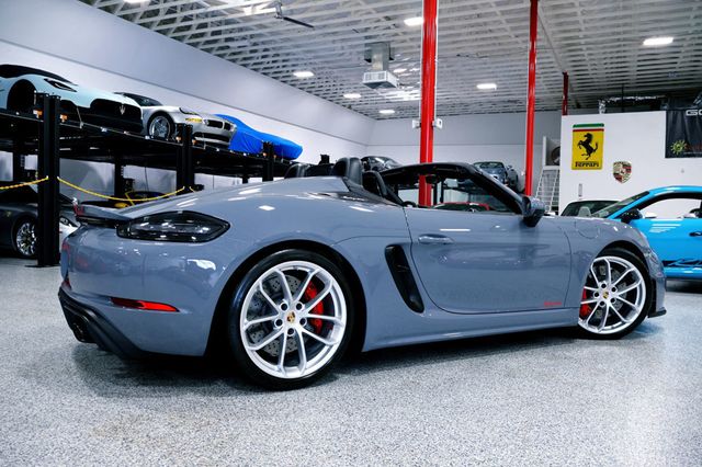 2023 Porsche 718 SPYDER Manual ARCTIC GREY...890 Miles...Rare 6sp Manual  - 22900830 - 10