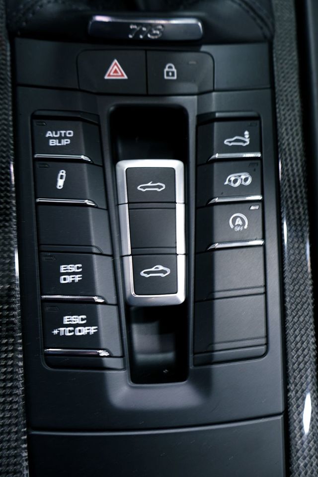 2023 Porsche 718 SPYDER Manual ARCTIC GREY...890 Miles...Rare 6sp Manual  - 22900830 - 29