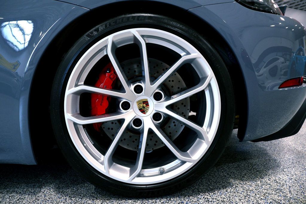 2023 Porsche Boxster Spyder photo 32