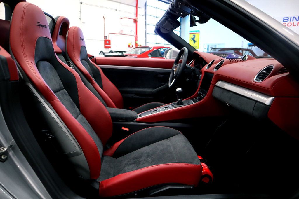 2023 Porsche 718 SPYDER Manual GT SILVER...3,513 Miles...Rare 6sp Manual  - 22783460 - 23