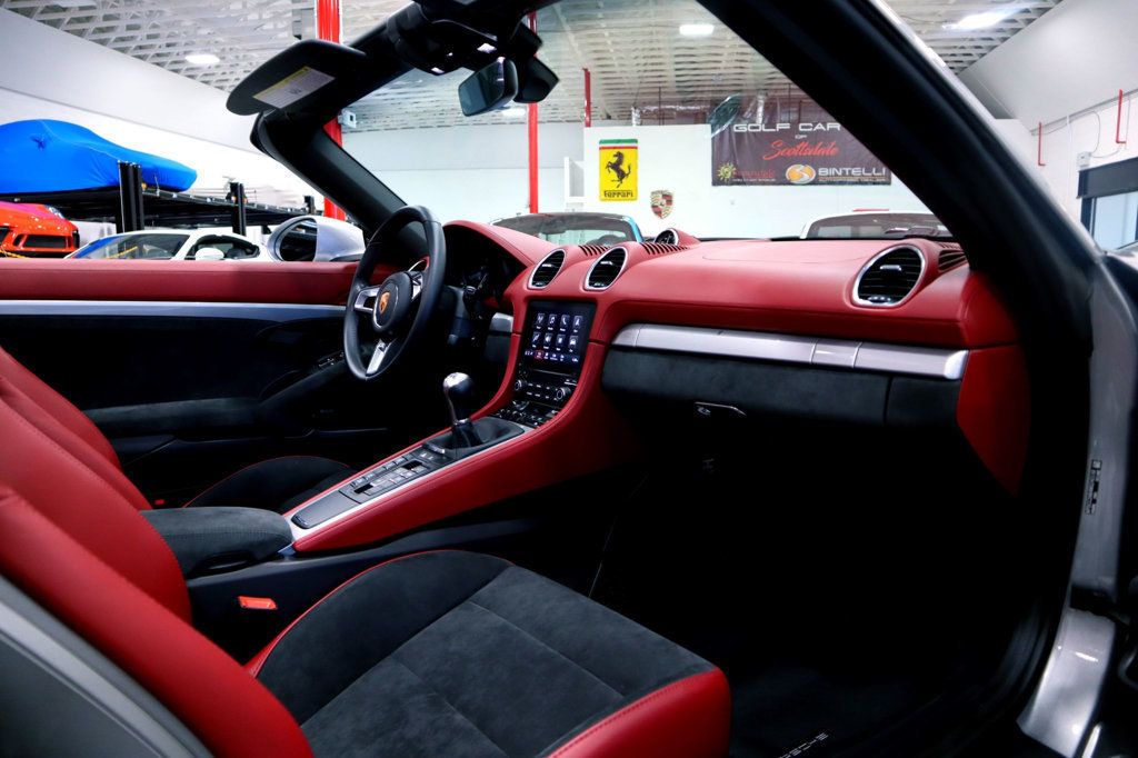 2023 Porsche 718 SPYDER Manual GT SILVER...3,513 Miles...Rare 6sp Manual  - 22783460 - 35