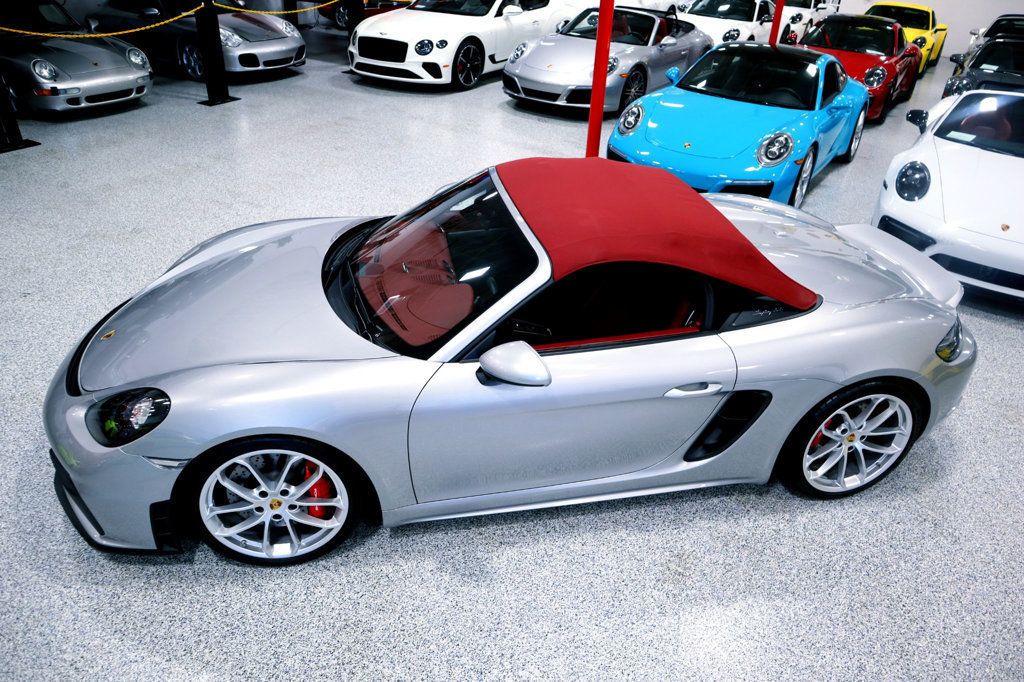 2023 Porsche Boxster Spyder photo 7
