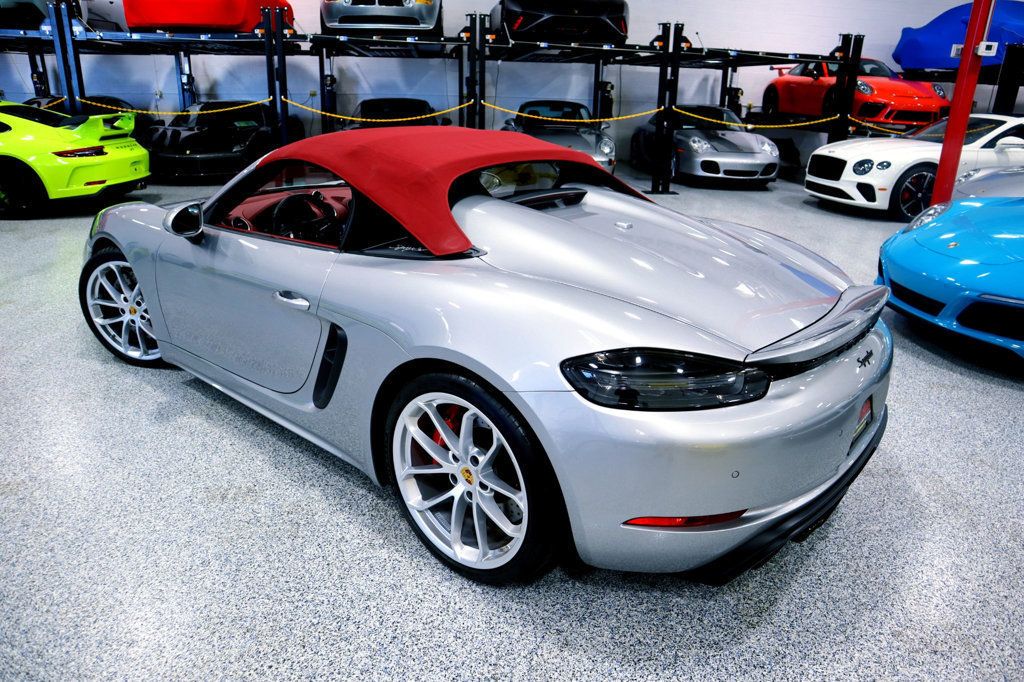 2023 Porsche Boxster Spyder photo 8