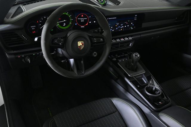 2023 Porsche 911  - 22948912 - 3