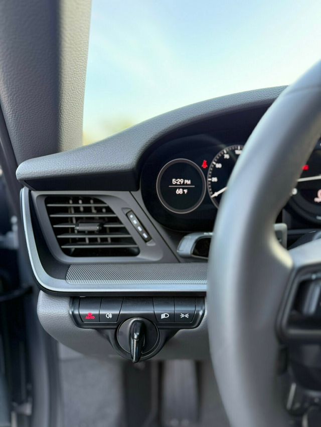 2023 Porsche 911 Carrera Cabriolet - 22937229 - 16