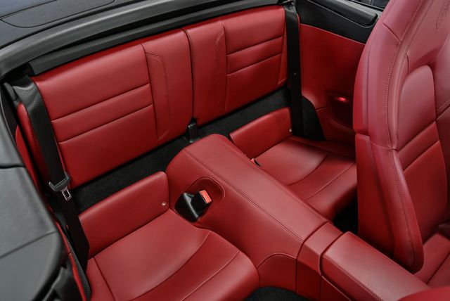 2023 Porsche 911 Carrera Cabriolet - 22954538 - 32