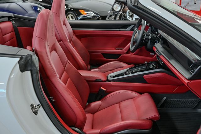 2023 Porsche 911 Carrera Cabriolet - 22954538 - 33