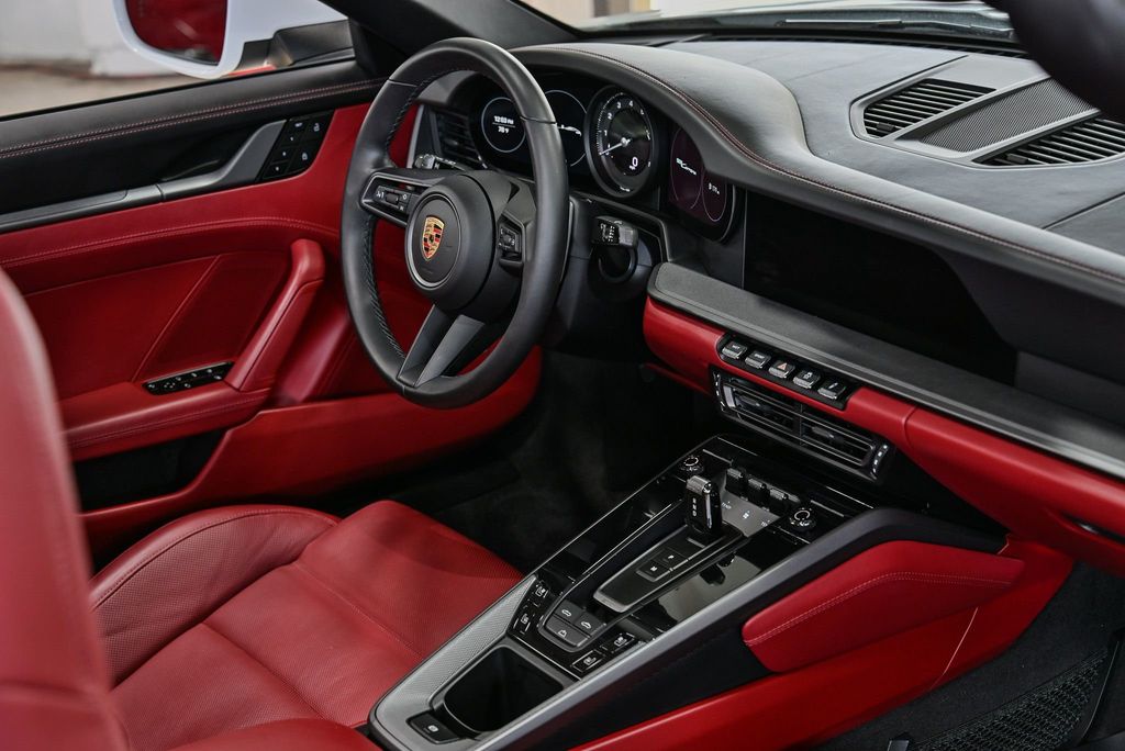2023 Porsche 911 Carrera Cabriolet - 22954538 - 34