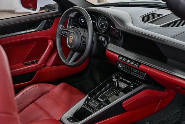 2023 Porsche 911 Carrera Cabriolet - 22954538 - 34