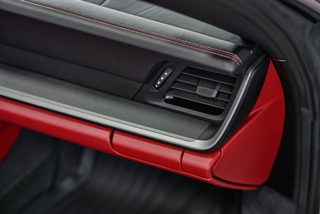 2023 Porsche 911 Carrera Cabriolet - 22954538 - 35