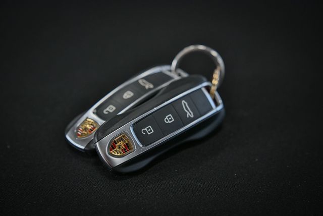 2023 Porsche 911 Carrera Cabriolet - 22954538 - 61