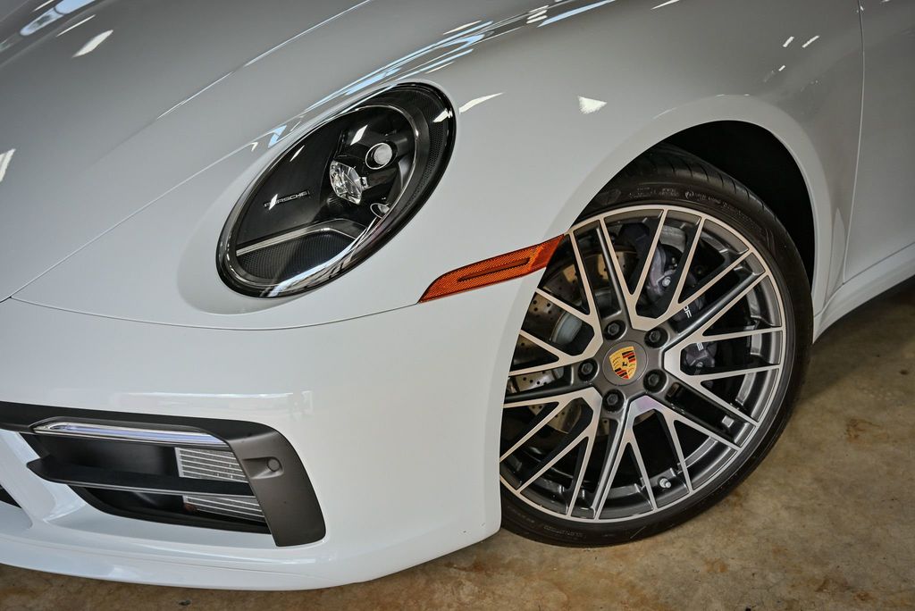 2023 Porsche 911 Carrera Cabriolet - 22954538 - 6