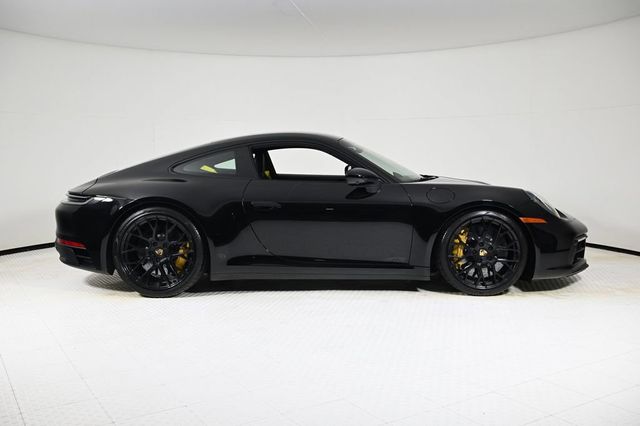 2023 Porsche 911 Carrera GTS - 22915834 - 7