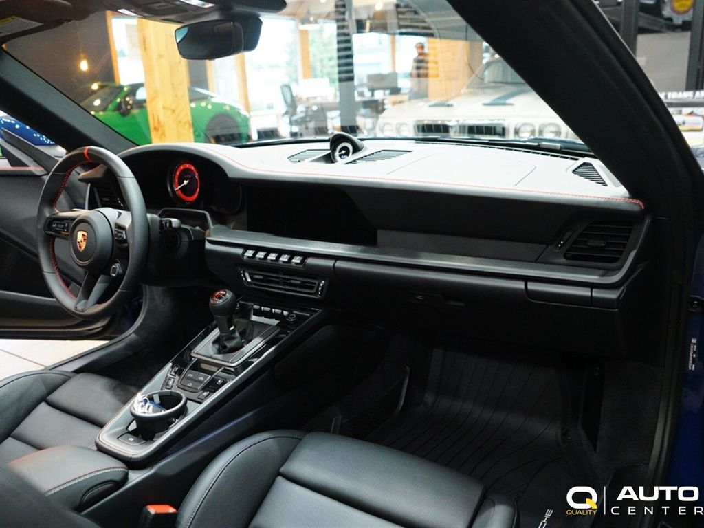 2023 Porsche 911 Carrera GTS Cabriolet - 22965129 - 38