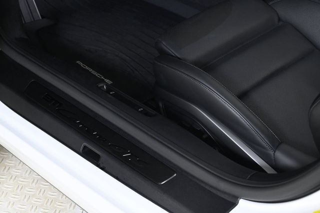 2023 Porsche 911 Carrera GTS Cabriolet - 22973667 - 24