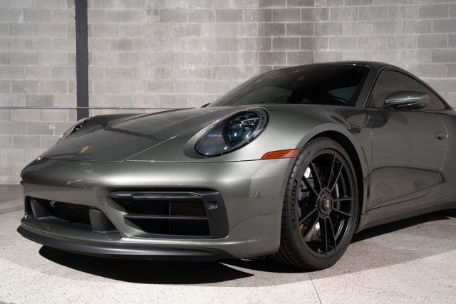 2023 Porsche 911 Carrera GTS Coupe - 23034926 - 17