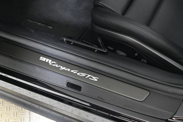 2023 Porsche 911 Targa 4 GTS - 22934782 - 31