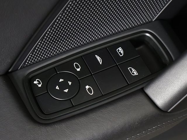 2023 Porsche 911 Turbo Cabriolet - 22984534 - 40