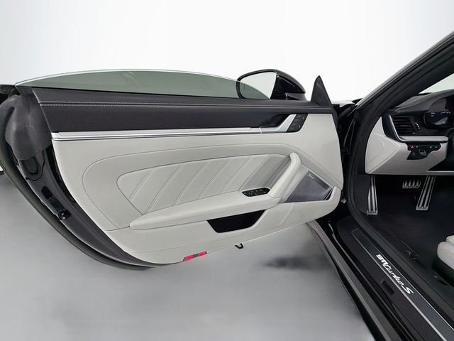 2023 Porsche 911 Turbo S Cabriolet - 23069381 - 12