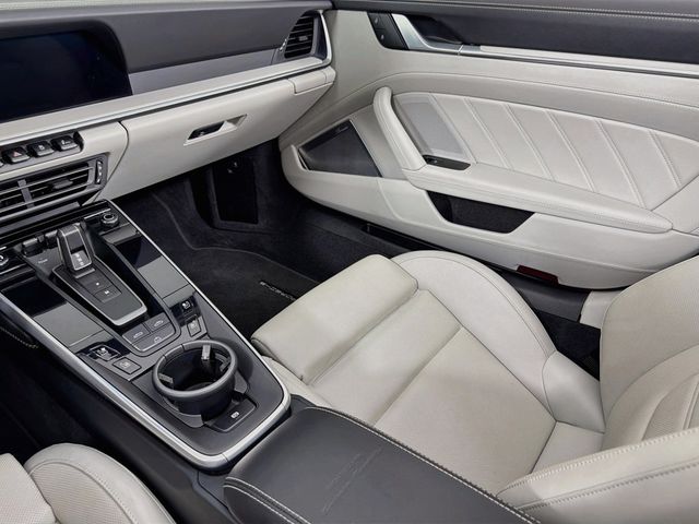 2023 Porsche 911 Turbo S Cabriolet - 23069381 - 26