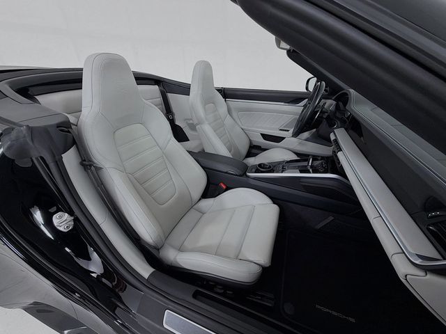 2023 Porsche 911 Turbo S Cabriolet - 23069381 - 29