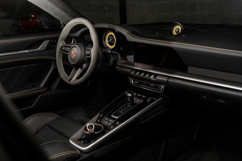 Porsche 911 photo 13