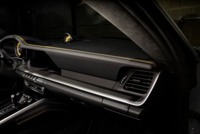 2023 Porsche 911 Turbo S Coupe - 23078364 - 32