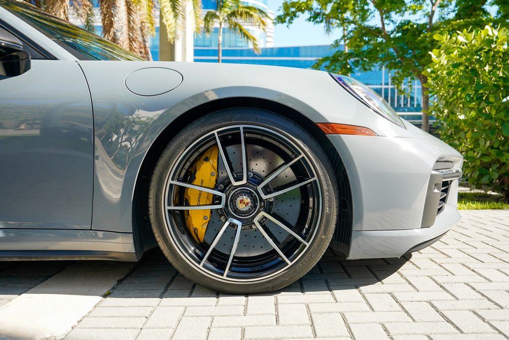 2023 Porsche 911 Turbo S Coupe - 23029578 - 32