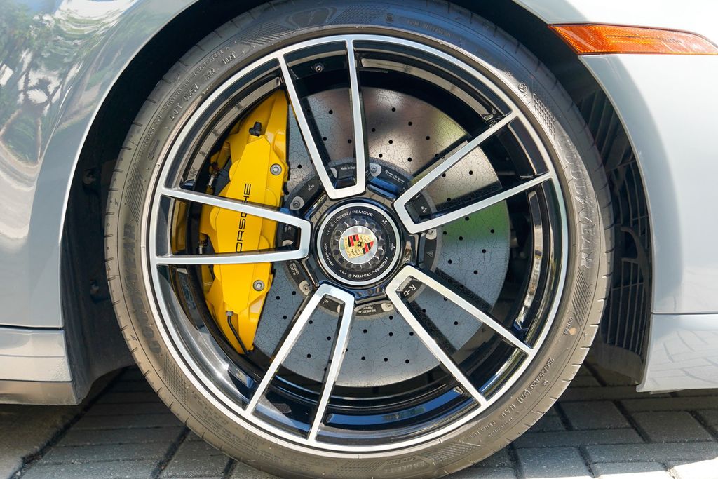 2023 Porsche 911 Turbo S Coupe - 23029578 - 33