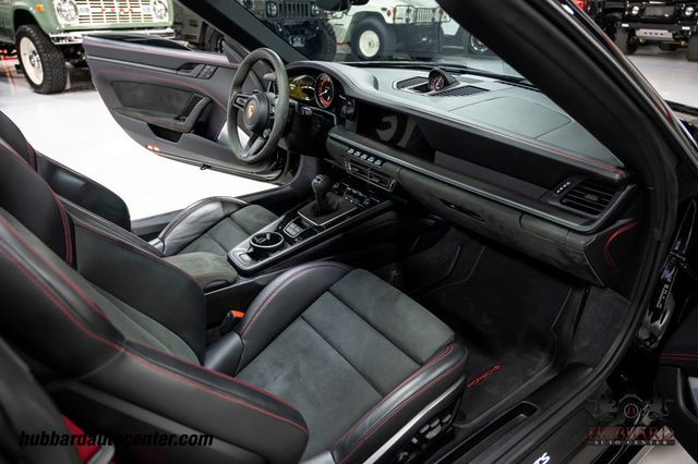 2023 Porsche 911 Targa 4 GTS Rare 7 Speed Manual  - 22959815 - 25
