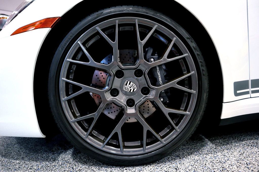 2023 Porsche 911 T photo 33
