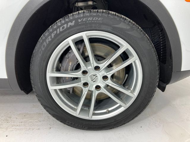 2023 Porsche Cayenne   - 22978787 - 26