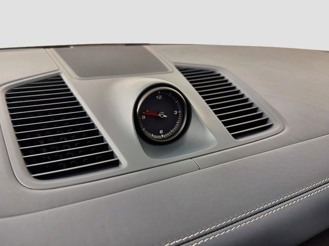 2023 Porsche Cayenne   - 23056235 - 18